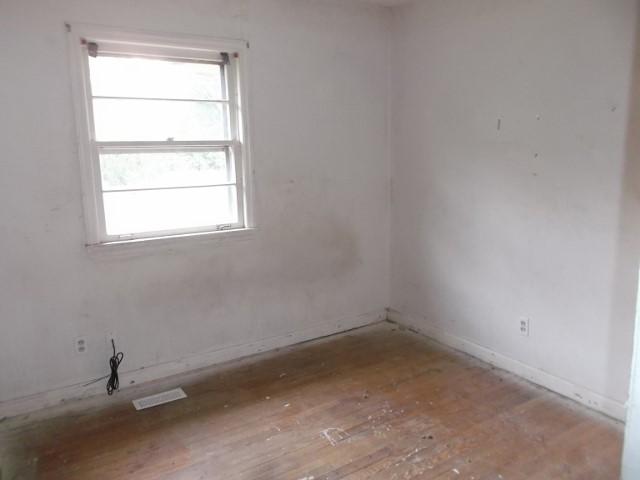 4129 Vaughn Road Chattanooga, TN 37411 - Photo 8 of 9 DSCF2482 (640x480)