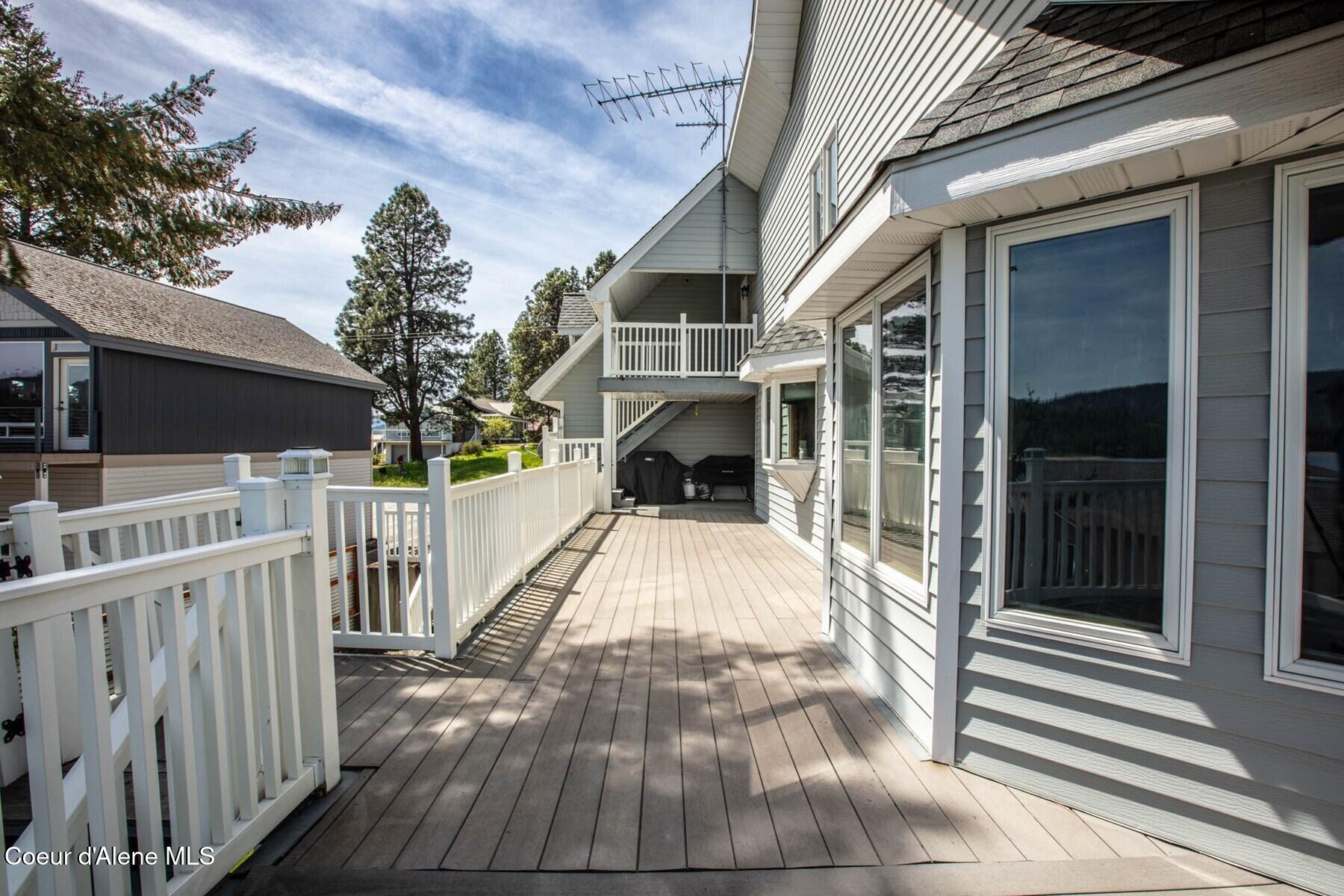 433 Campbell Point Road Laclede, ID 83841 - Photo 58 of 70 Full Wrap-around Deck