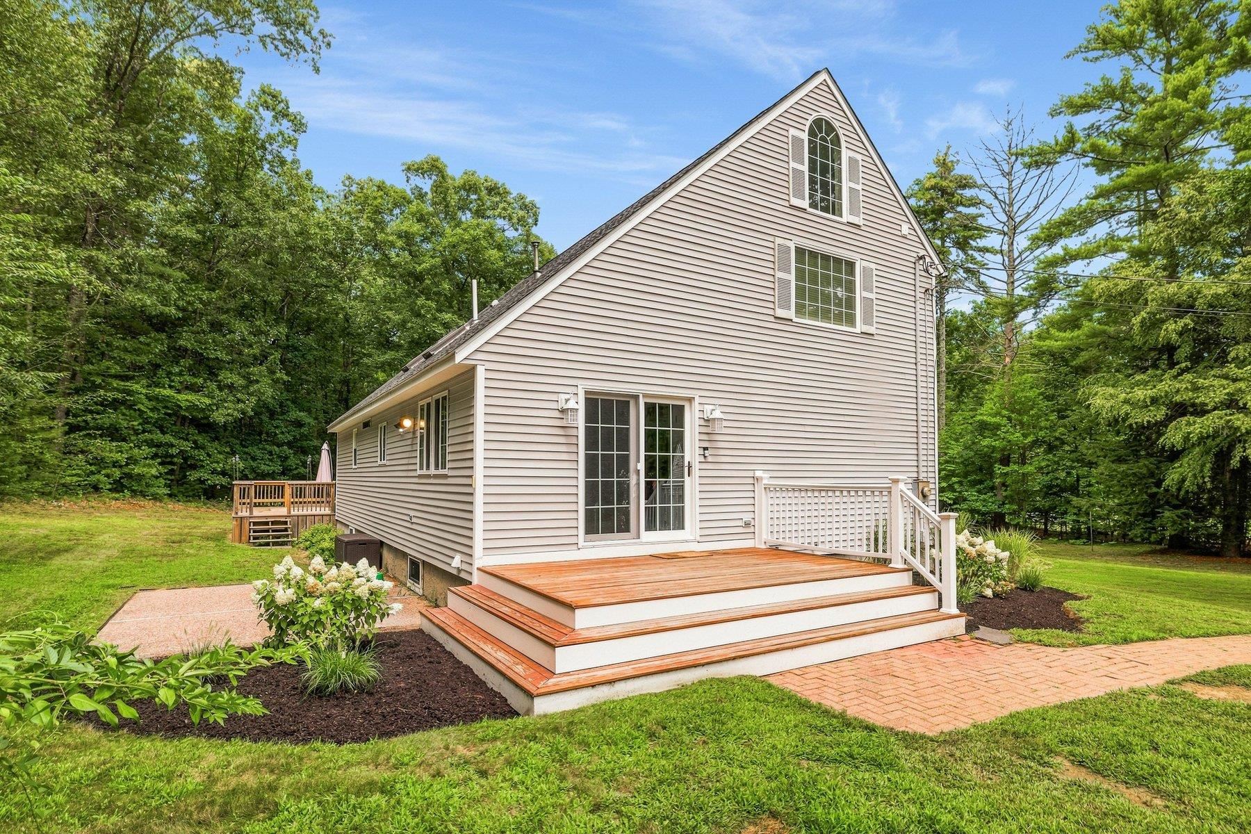 8 Brookhaven Road Kingston, NH 03848 - Photo 5 of 55 Gallery Image 5