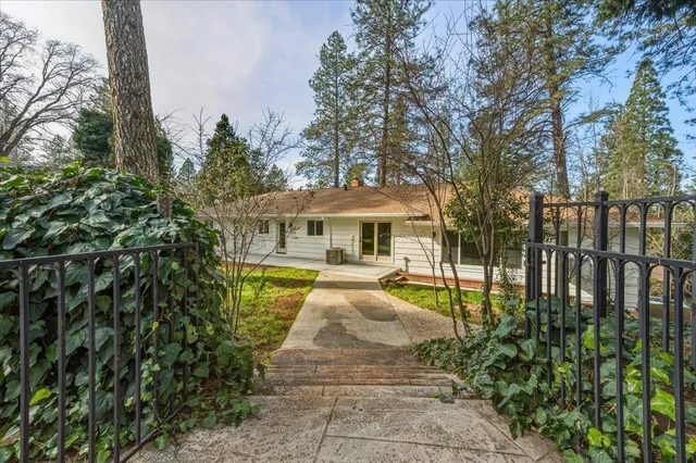 $797,000 | 10365 Hanging Wall Drive, Grass Valley, CA 95945