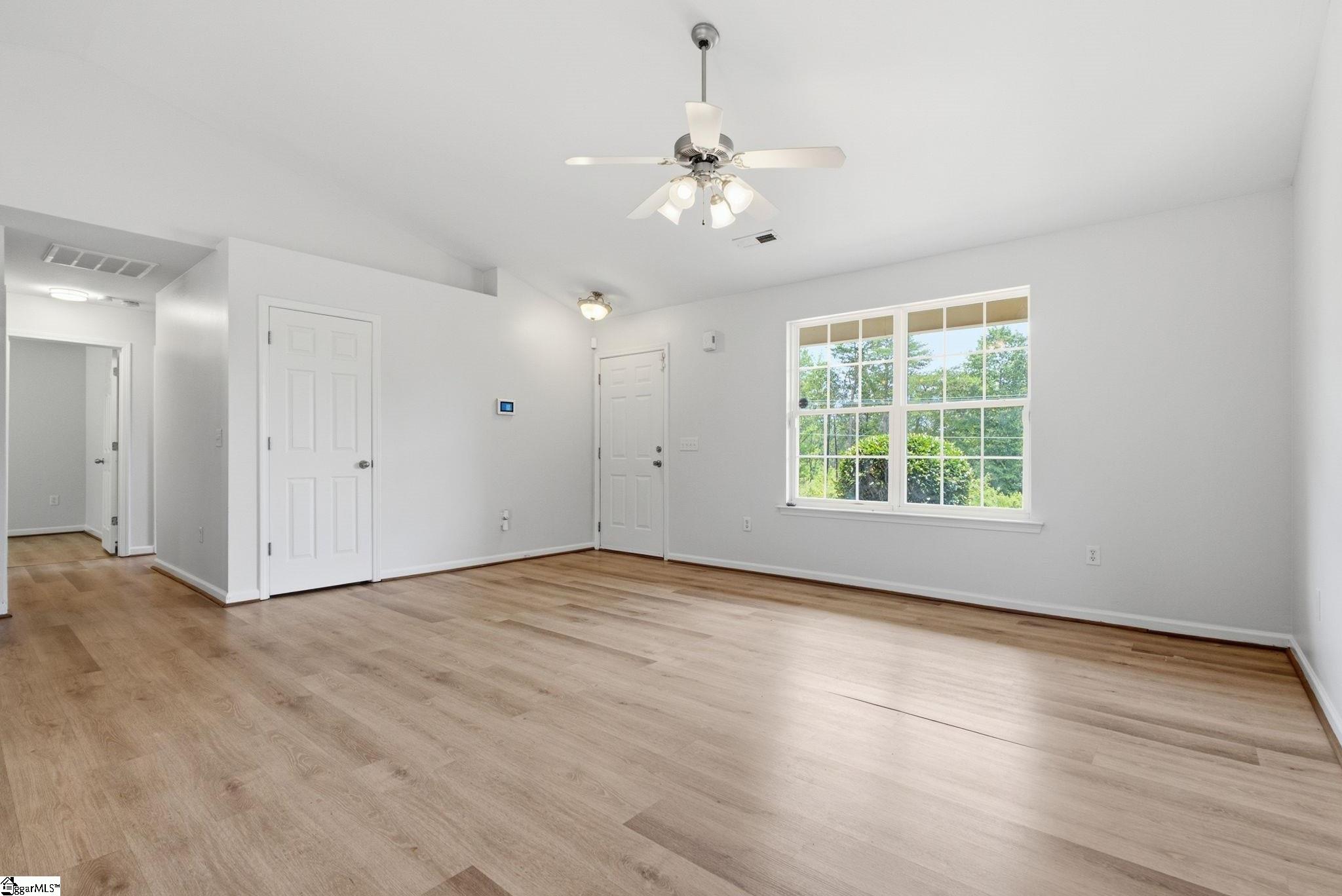 366 Edwards Road Lyman, SC 29365 - Photo 6 of 32