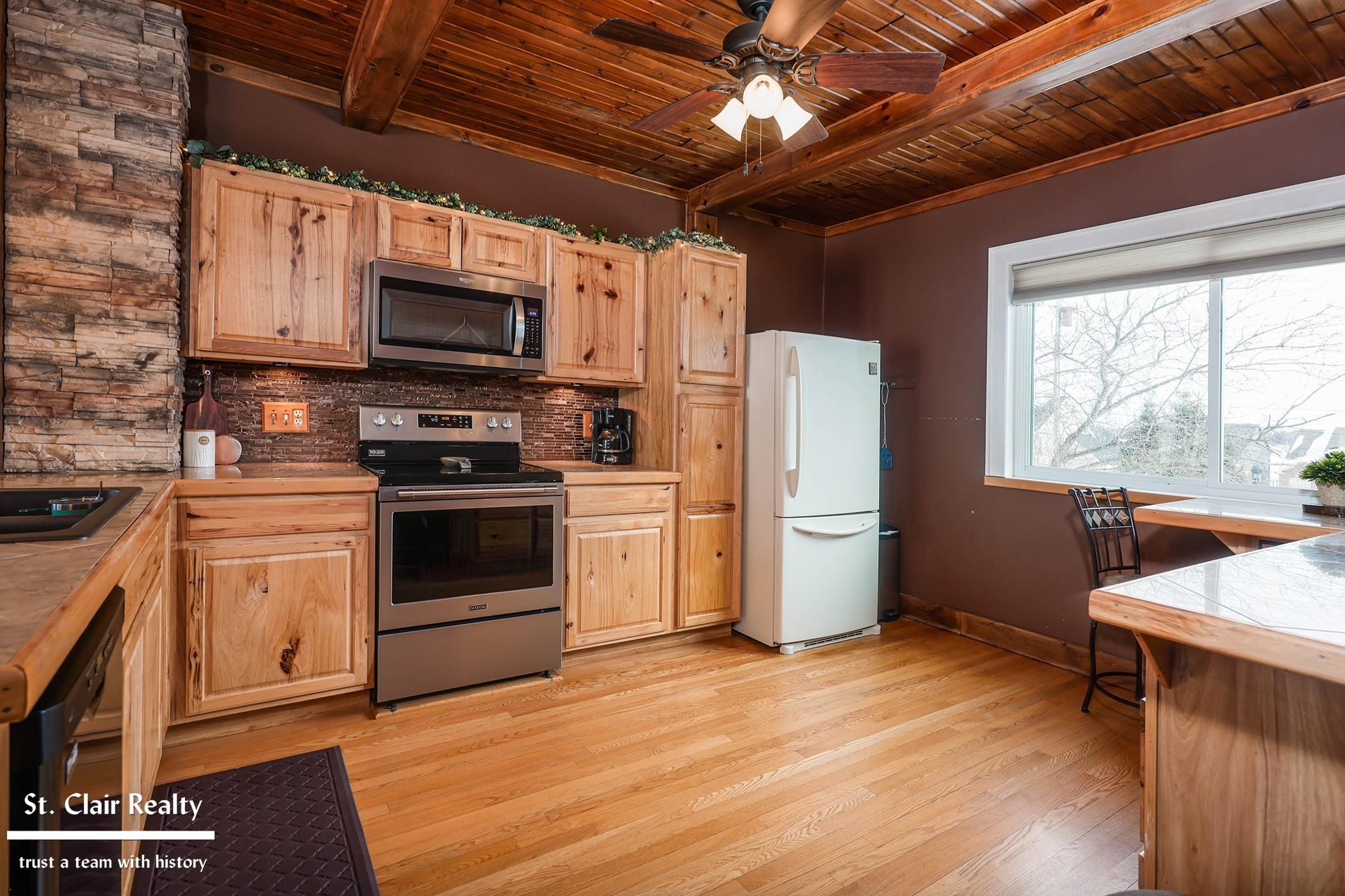 1423 South Riverside Avenue St. Clair, MI 48079 - Photo 13 of 44