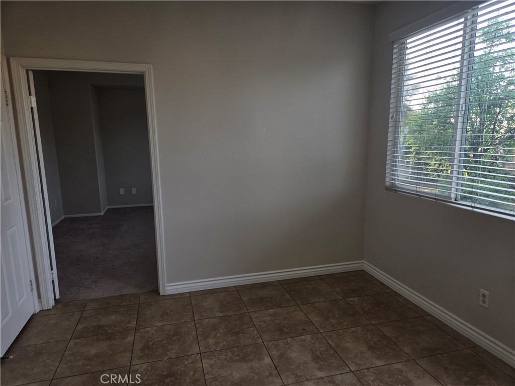 1662 Palermo Drive Riverside, CA 92507 - Photo 5 of 17