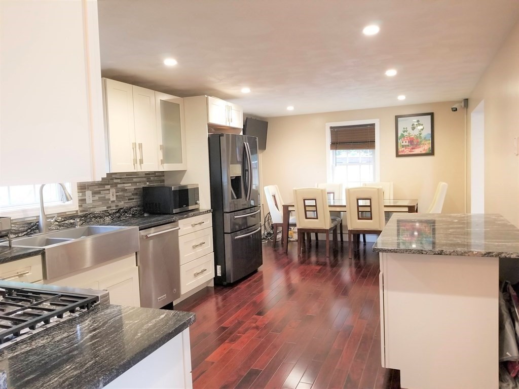 22 Spring Avenue Lowell, MA 01851 - Photo 11 of 40