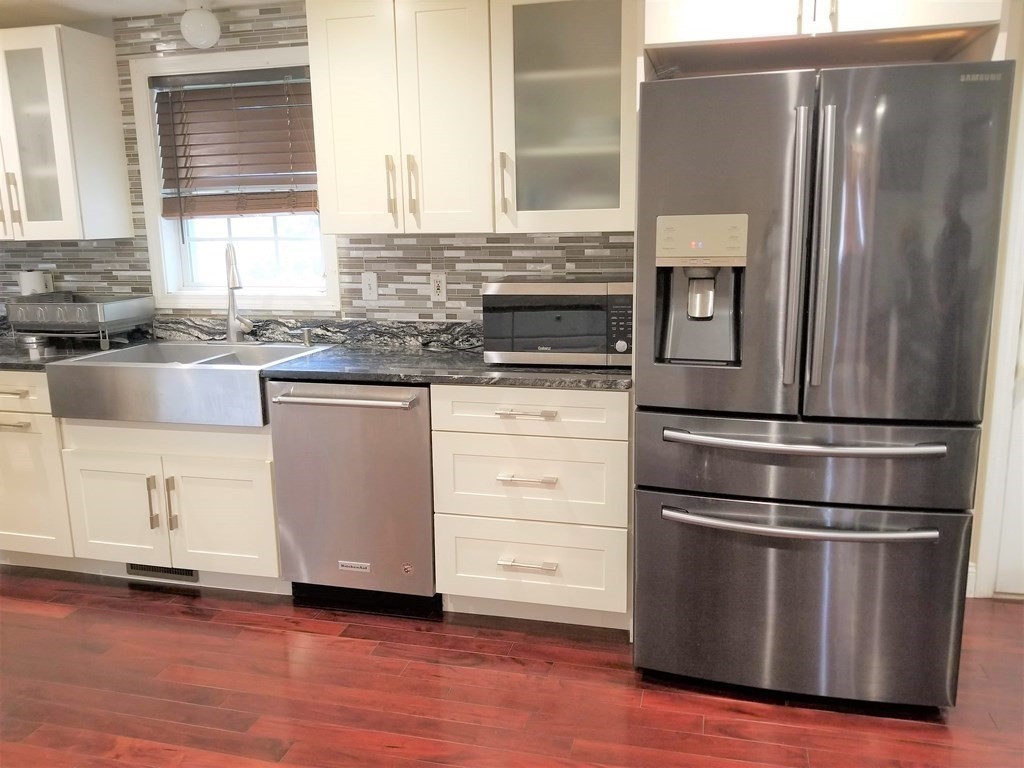 22 Spring Avenue Lowell, MA 01851 - Photo 14 of 40