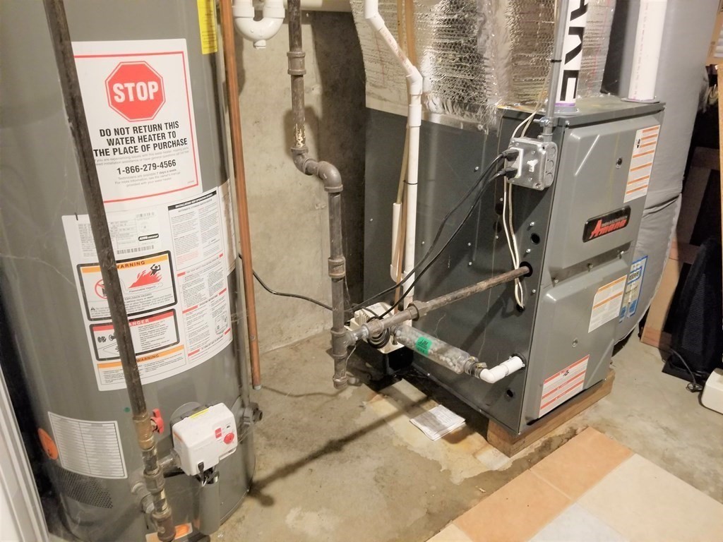 22 Spring Avenue Lowell, MA 01851 - Photo 31 of 40