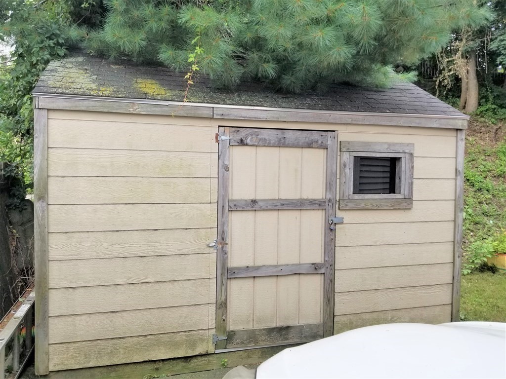 22 Spring Avenue Lowell, MA 01851 - Photo 34 of 40