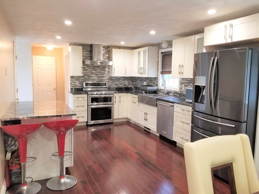 22 Spring Avenue Lowell, MA 01851 - Photo 8 of 40