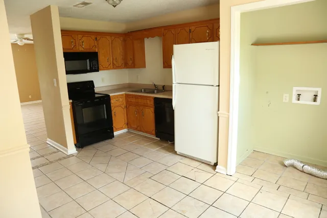 $139,900 | 394 E Jack Miller Boulevard, Unit E, Clarksville, TN 37042