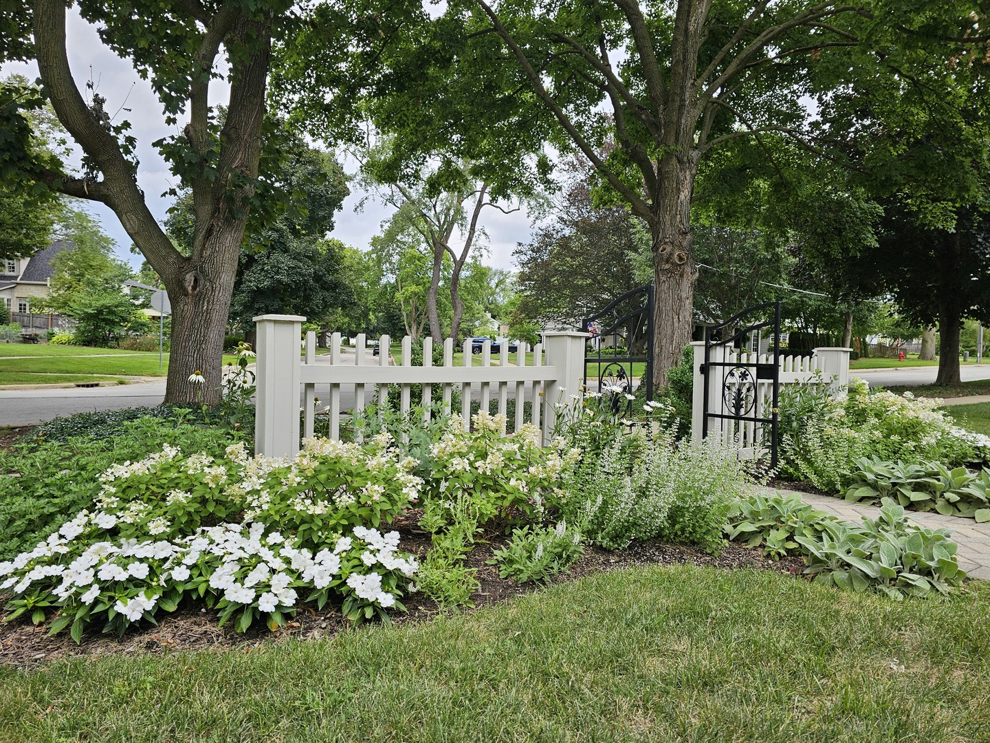 1102 James Street Geneva, IL 60134 - Photo 41 of 43 Gallery Image 41