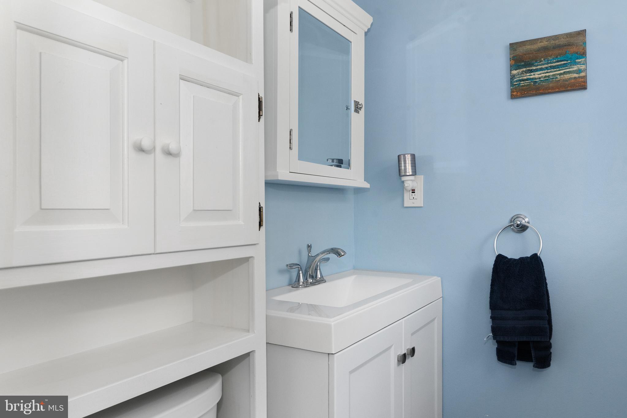 1738 Quantico Road Edgewater, MD 21037 - Photo 36 of 67 Renovated Powder Room