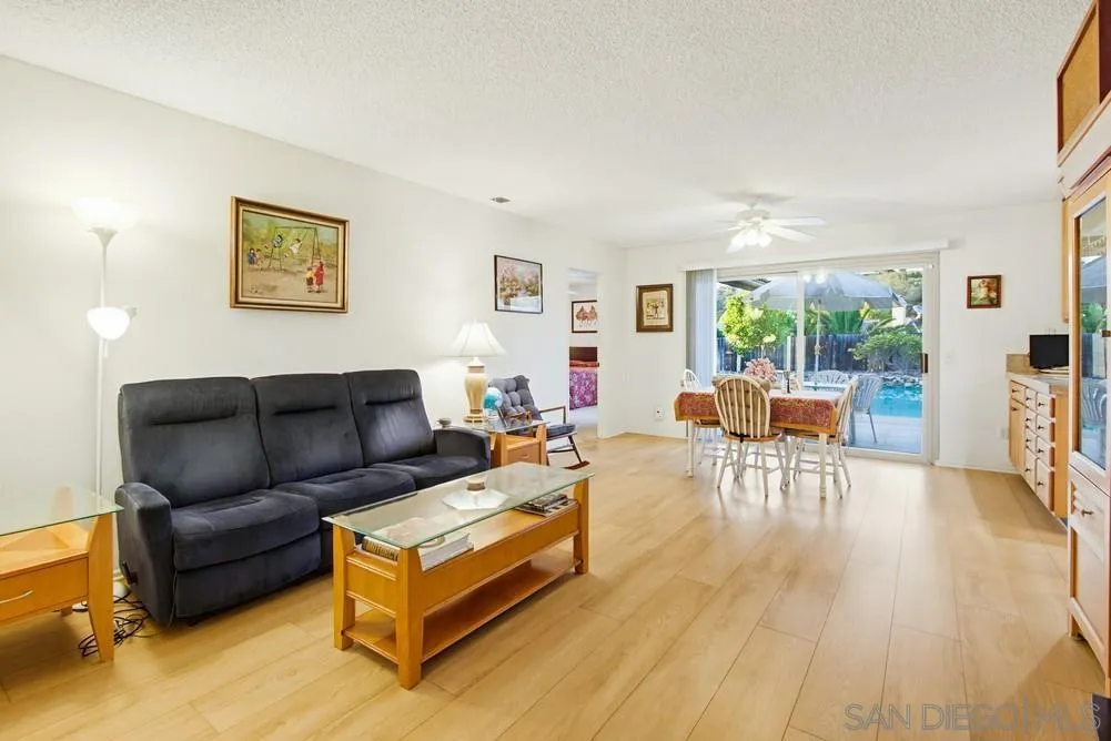 2164 Valley Mill Road El Cajon, CA 92020 - Photo 18 of 34 Big family room!