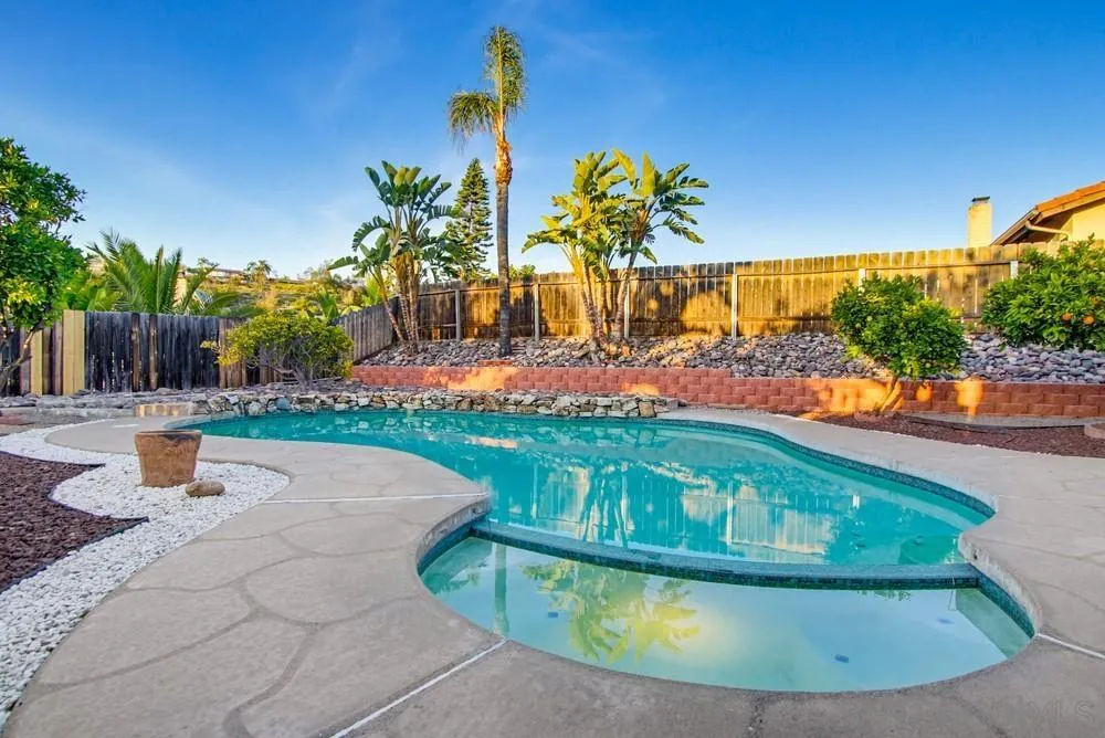 2164 Valley Mill Road El Cajon, CA 92020 - Photo 30 of 34 Spa with pool!