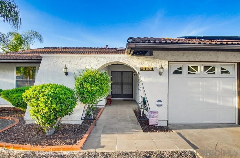 2164 Valley Mill Road El Cajon, CA 92020 - Photo 7 of 34 Arched patio entry!
