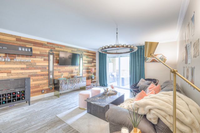 $267,500 | 4425 Westlawn Drive, Unit B103, Nashville, TN 37209