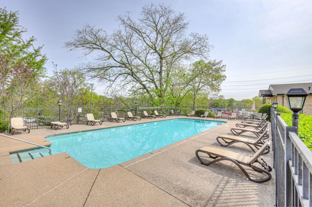 $267,500 | 4425 Westlawn Drive, Unit B103, Nashville, TN 37209
