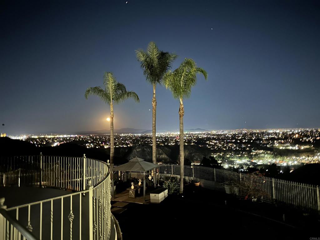 2489 Darlington Row La Jolla, CA 92037 - Photo 6 of 52 beautiful city lights