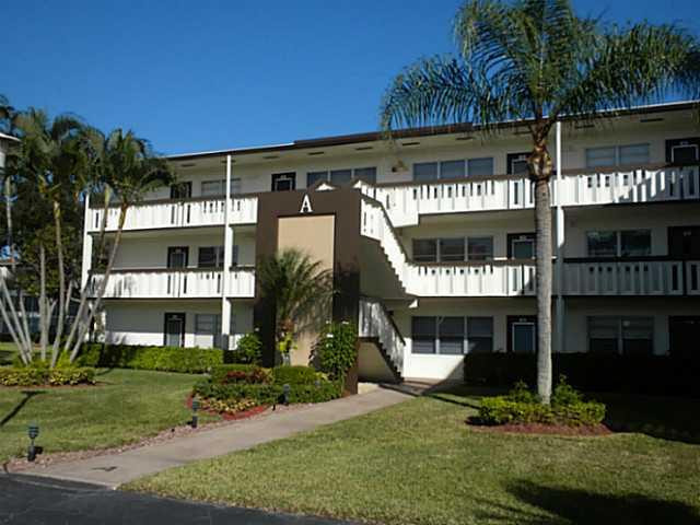 16 Suffolk A, Unit 16 Boca Raton, FL 33434 - Photo 1 of 17 Exterior Front