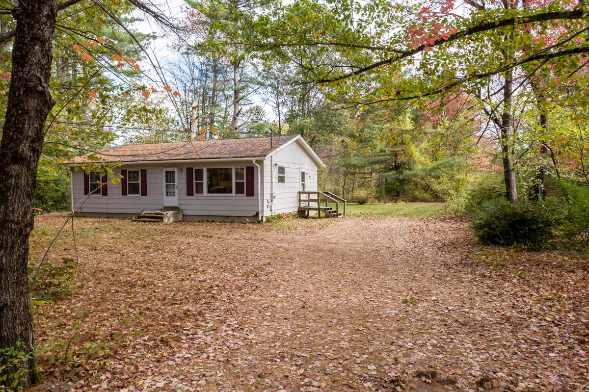 2-Exterior (2 of 3)