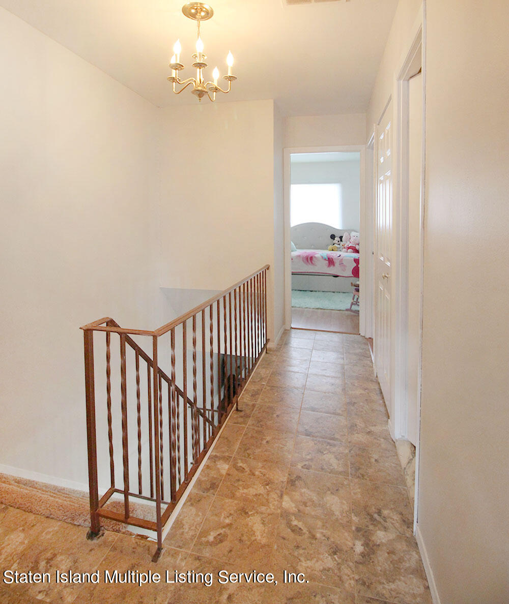 74 Redwood Loop Staten Island, NY 10309 - Photo 19 of 22 IMG_8652