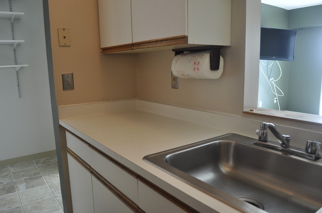 133 Commander Shea Boulevard, Unit 802 Quincy, MA 02171 - Photo 4 of 13