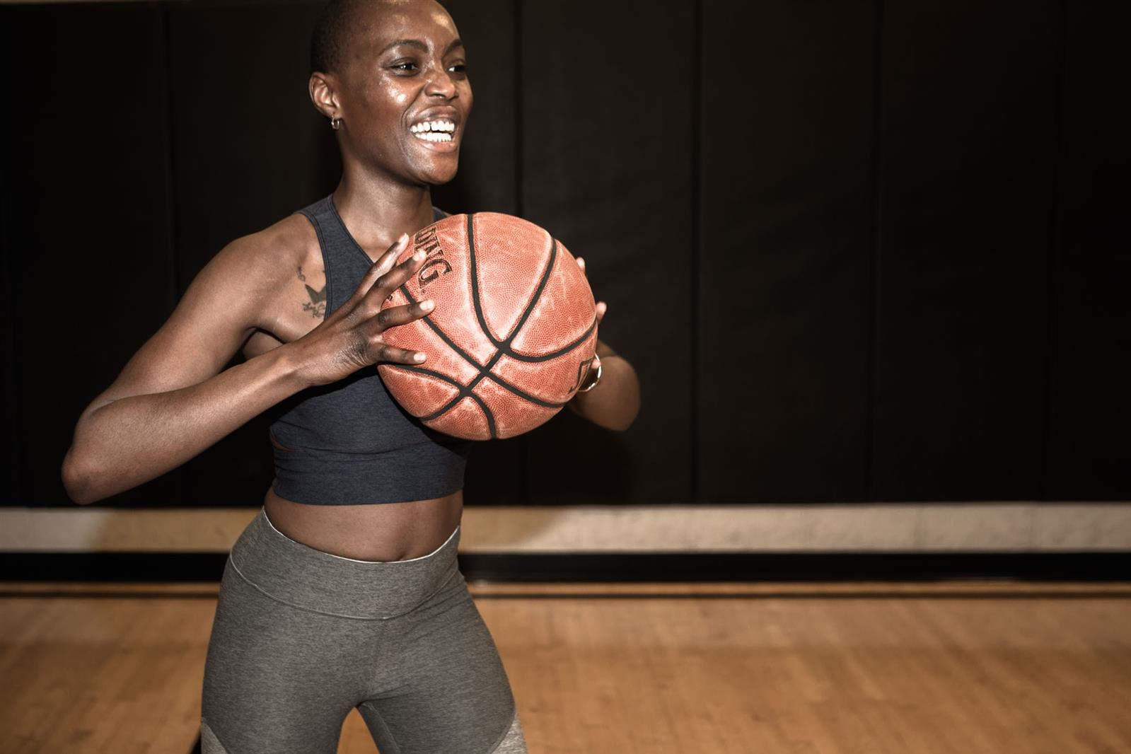 550 West 54th Street, Unit 952 Manhattan, NY 10019 - Photo 18 of 27 a picture of a bench in a room
