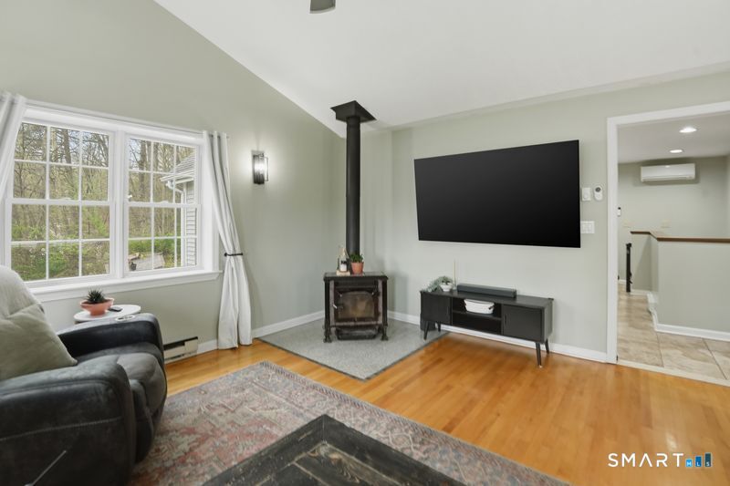 408 Maromas Road Middletown, CT 06457 - Photo 22 of 34