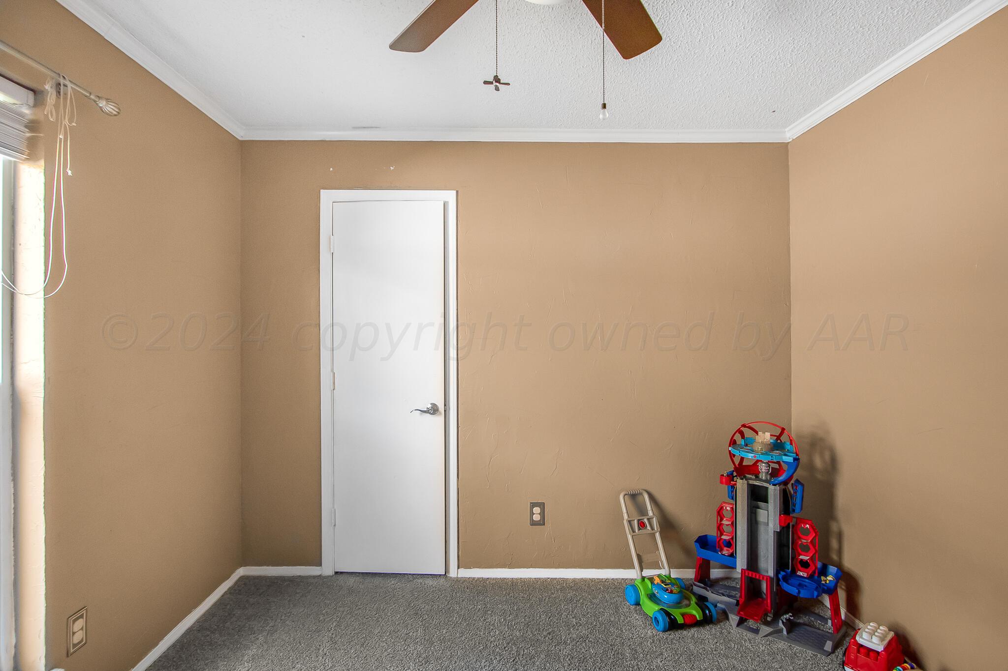 2208 Gresham Drive Amarillo, TX 79110 - Photo 21 of 31 a view of two rooms