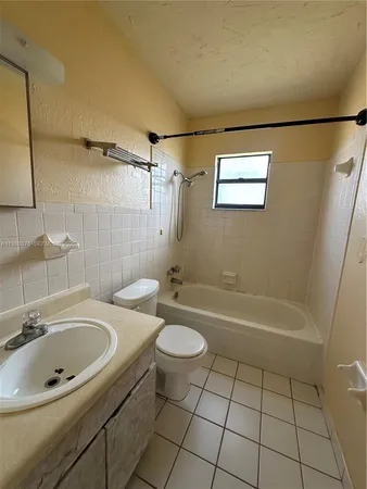 $79,900 | 426 Las Palmas Circle, Avon Park, FL 33825