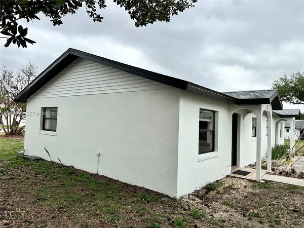 $79,900 | 426 Las Palmas Circle, Avon Park, FL 33825
