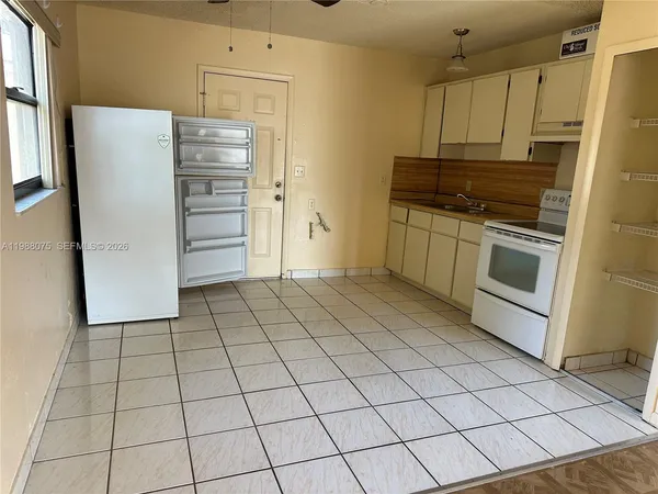 $79,900 | 426 Las Palmas Circle, Avon Park, FL 33825