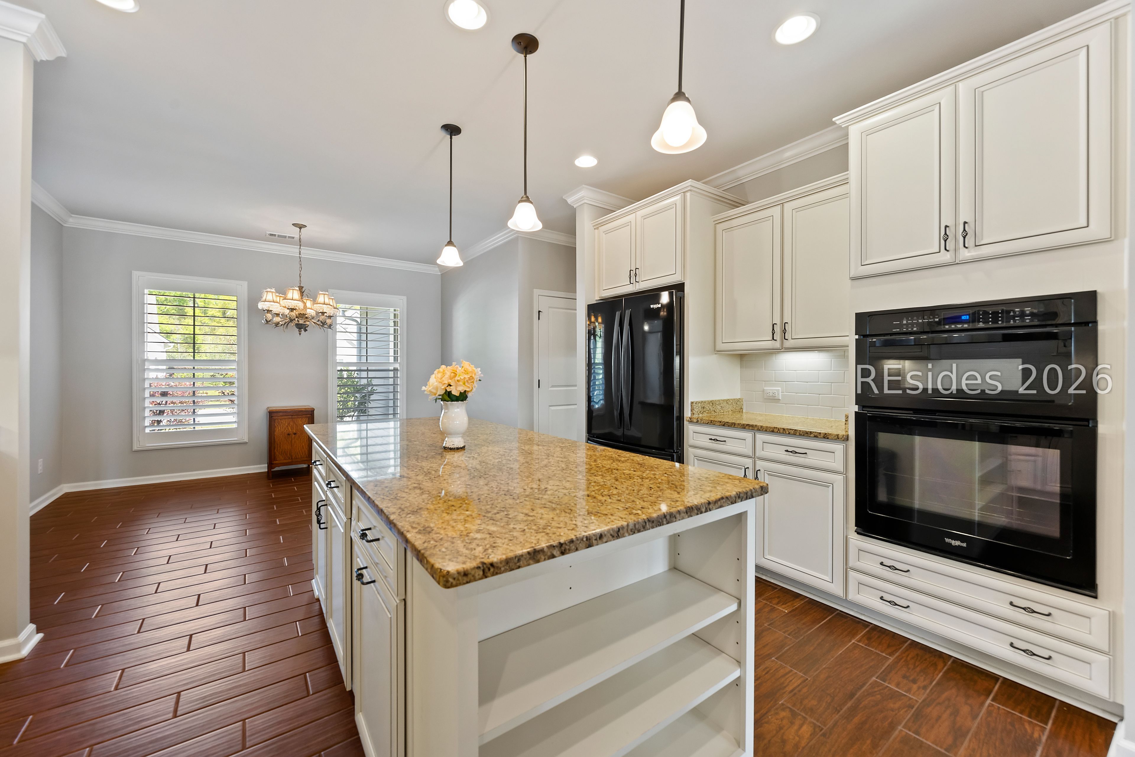 30 Heathrow Avenue Bluffton, SC 29910 - Photo 7 of 84 Custom cabinets with pull out shelves.