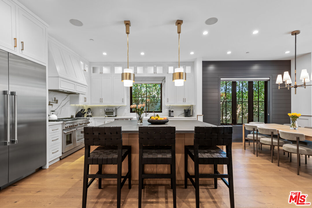 16712 Addison Street Encino, CA 91436 - Photo 5 of 21