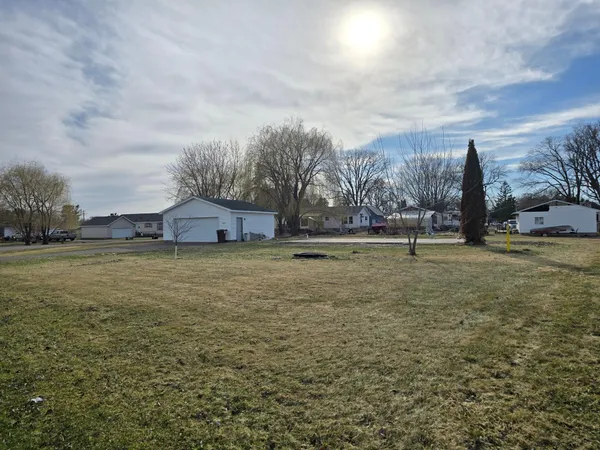 $80,000 | 405 Rosabelle Court, Grasston, MN 55030