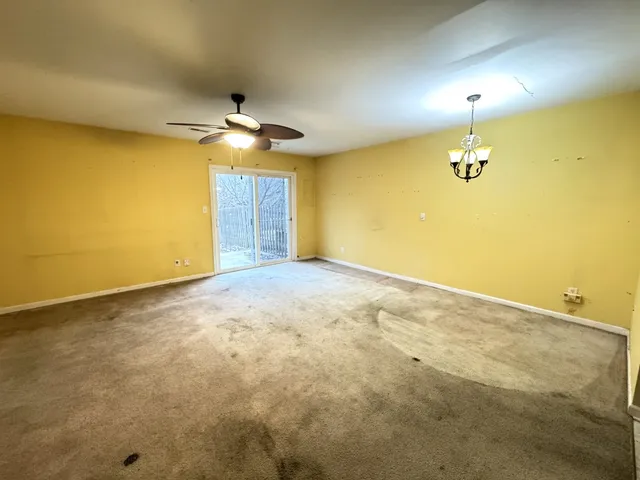 $185,000 | 1320 East Arnold Street, Unit 1320, Sandwich, IL 60548