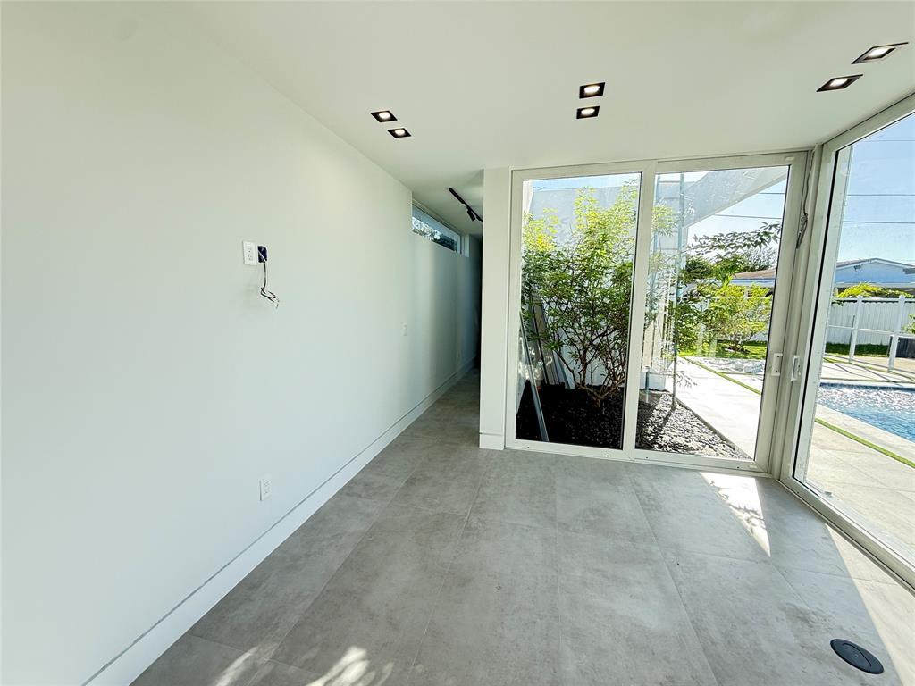 12245 Southwest 29th Terrace Miami, FL 33175 - Photo 12 of 23