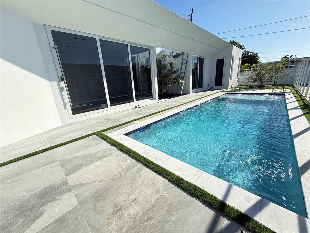 12245 Southwest 29th Terrace Miami, FL 33175 - Photo 5 of 23 a view of an outdoor space
