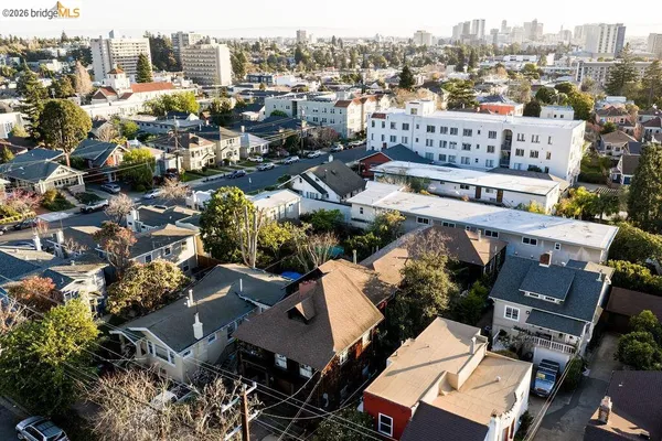 $1,100,000 | 219 John Street, Oakland, CA 94611