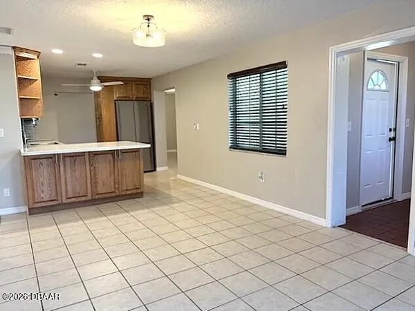 $2,000 | 2353 Florida Boulevard, South Daytona, FL 32119