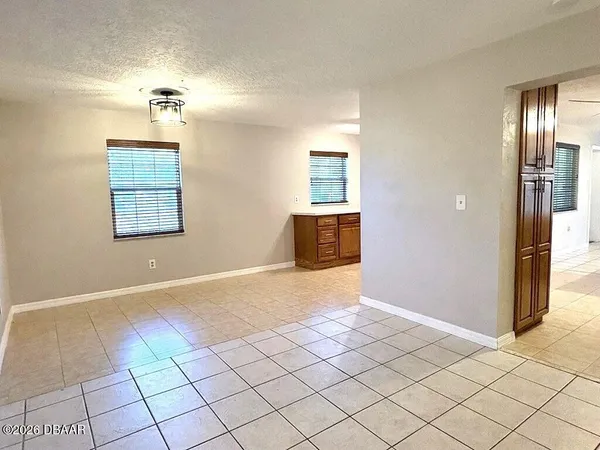 $2,000 | 2353 Florida Boulevard, South Daytona, FL 32119