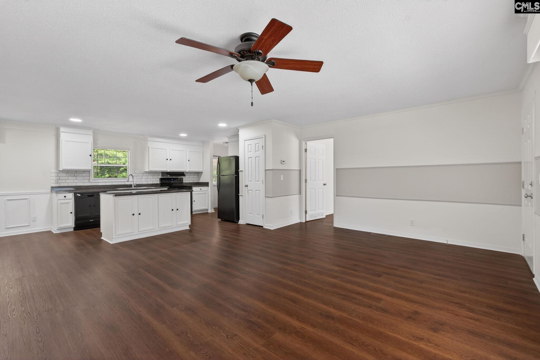 212 Cricket Road Swansea, SC 29160 - Photo 34 of 43