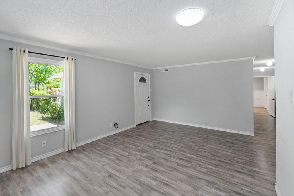 1125 Doe Run Road Tool, TX 75143 - Photo 9 of 40