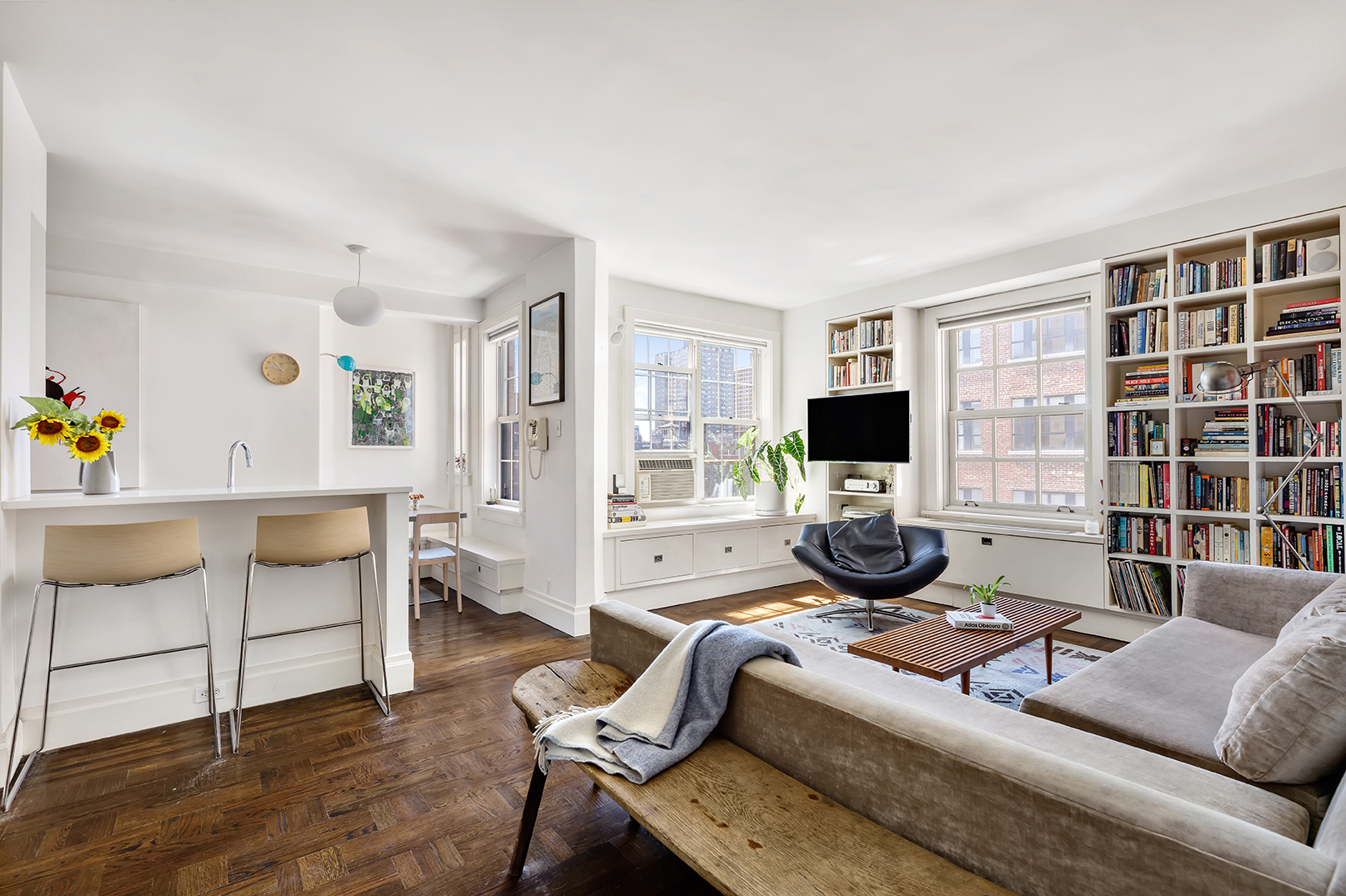 41 5th Avenue, Unit 14F Manhattan, NY 10003 - Photo 1 of 14 Gallery Image 1