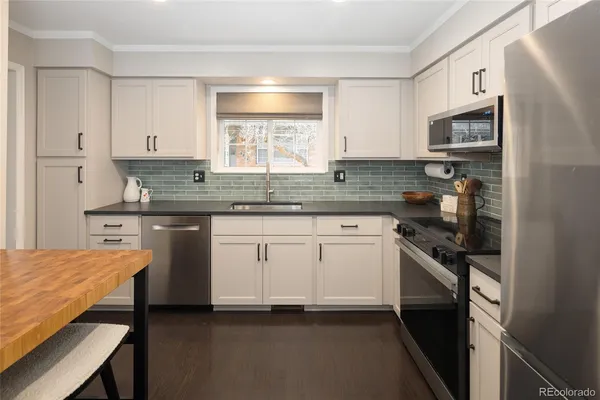 $525,000 | 6836 East Briarwood Drive, Centennial, CO 80112