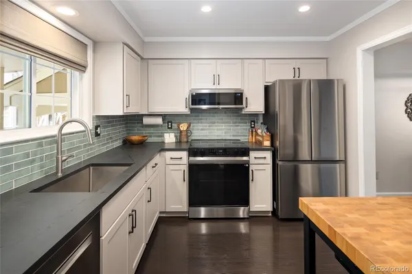 $525,000 | 6836 East Briarwood Drive, Centennial, CO 80112