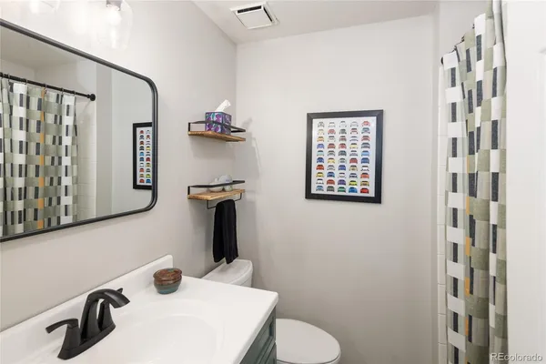 $525,000 | 6836 East Briarwood Drive, Centennial, CO 80112