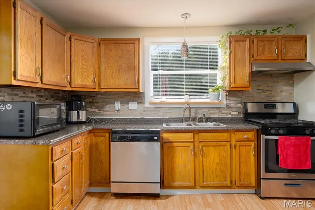 $189,500 | 1732 Sycamore Street, Granite City, IL 62040