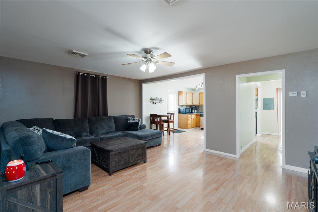 1732 Sycamore Street Granite City, IL 62040 - Photo 9 of 35