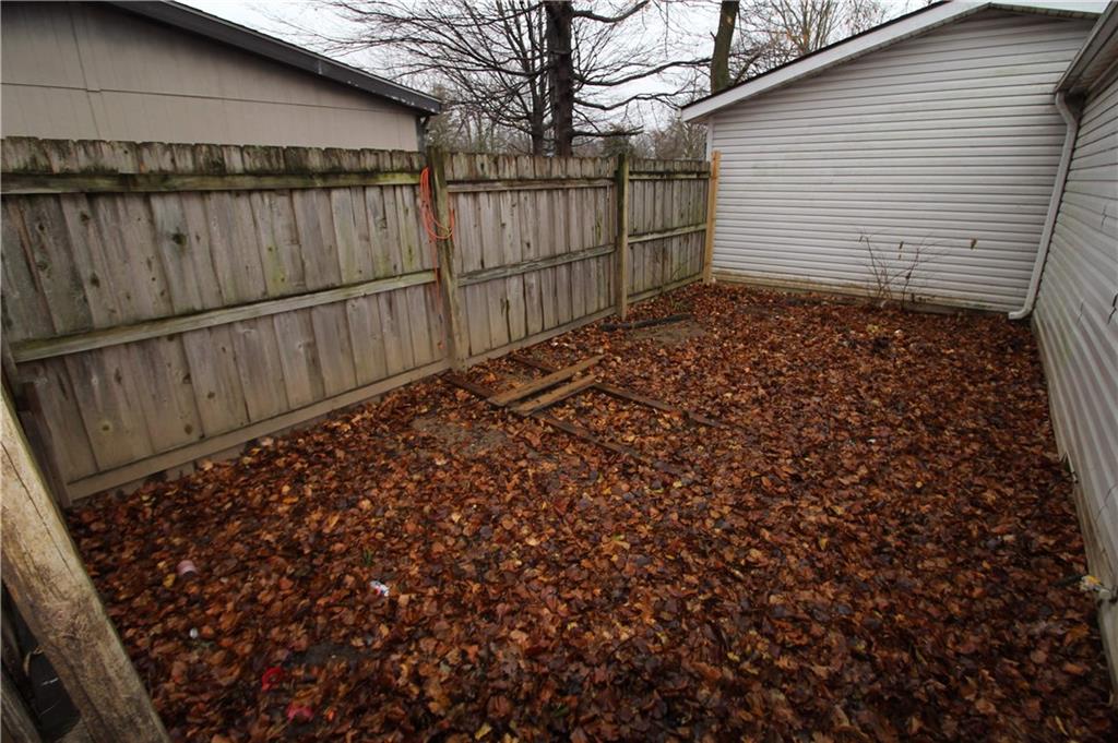6328 Sharrob Road Indianapolis, IN 46241 - Photo 6 of 32