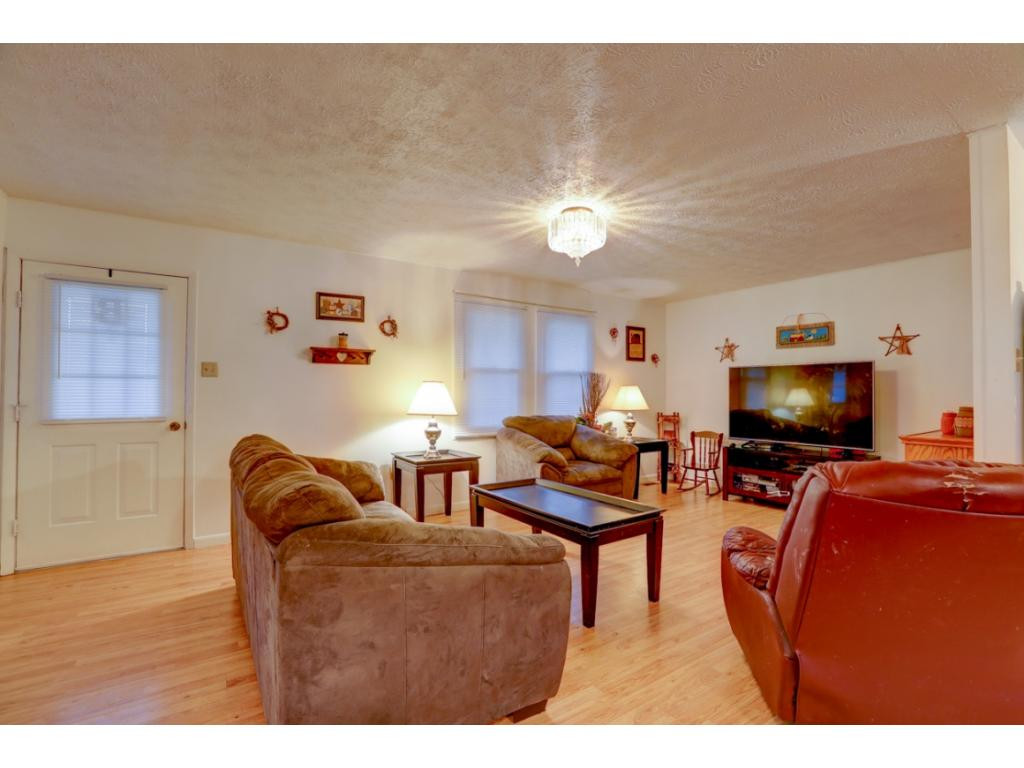444 Fleming Road Kingsport, TN 37660 - Photo 14 of 26 Photo 14